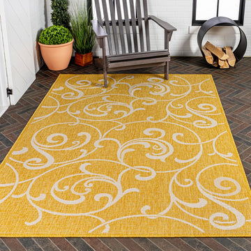 Maribel Traditional Classic All-Over Scroll Area Rug